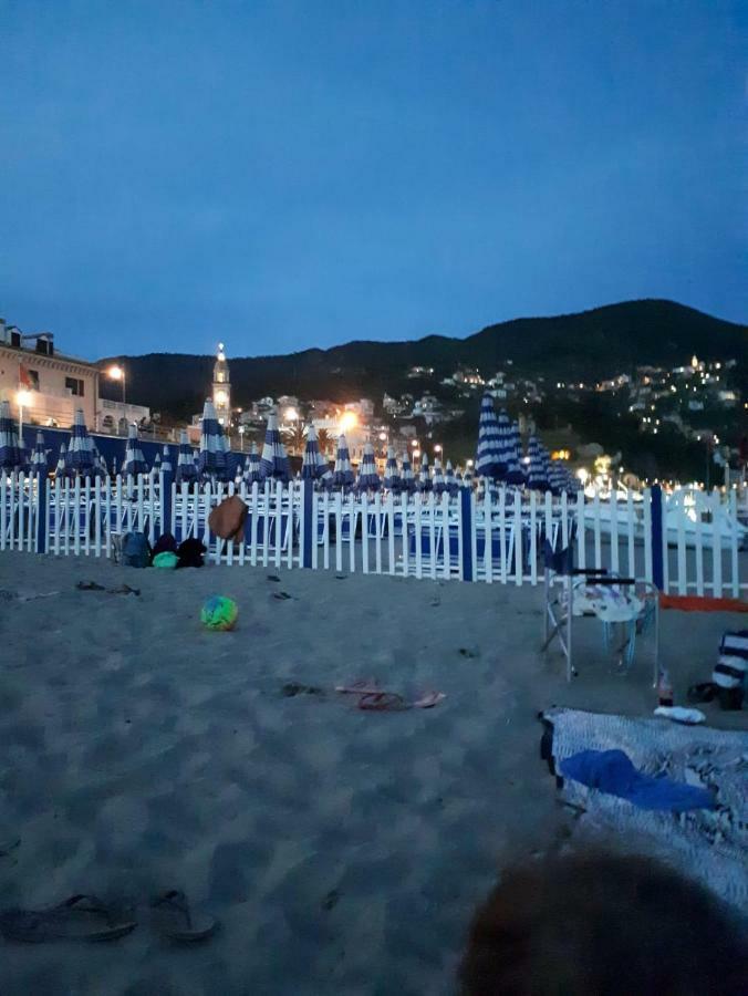 Appartamento Terrazza Vista Mare Mozzafiato 莫内利亚 外观 照片