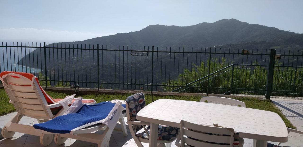Appartamento Terrazza Vista Mare Mozzafiato 莫内利亚 外观 照片
